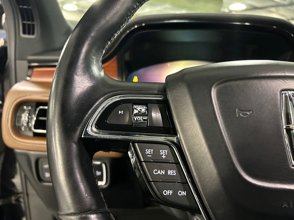Used 2022 Lincoln Nautilus Reserve AWD/4WD image 13