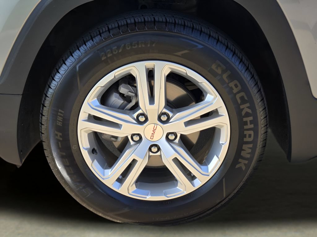 Used 2024 GMC Terrain SLE AWD/4WD image 11