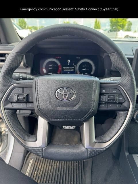 Used 2025 Toyota Tacoma TRD Sport AWD/4WD image 16