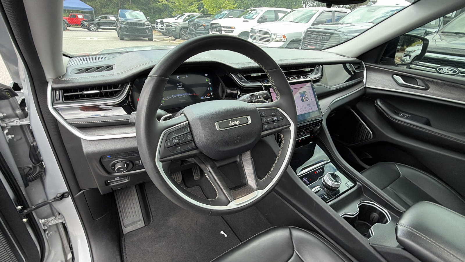 Used 2023 Jeep Grand Cherokee 4WD 4xe image 24