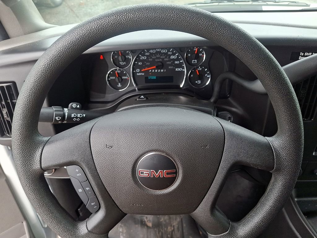 Used 2024 GMC Savana 2500 w/ Driver Convenience Package image 19