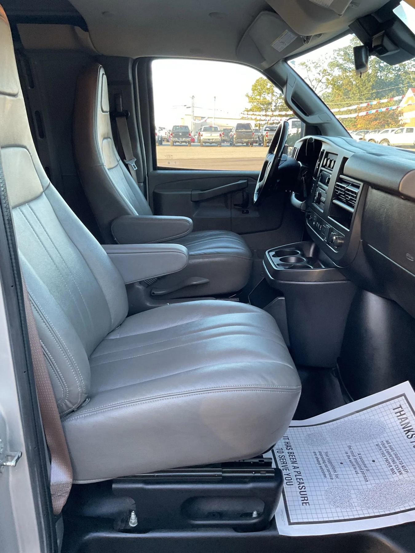 Used 2020 GMC Savana 3500 w/ Driver Convenience Package image 41