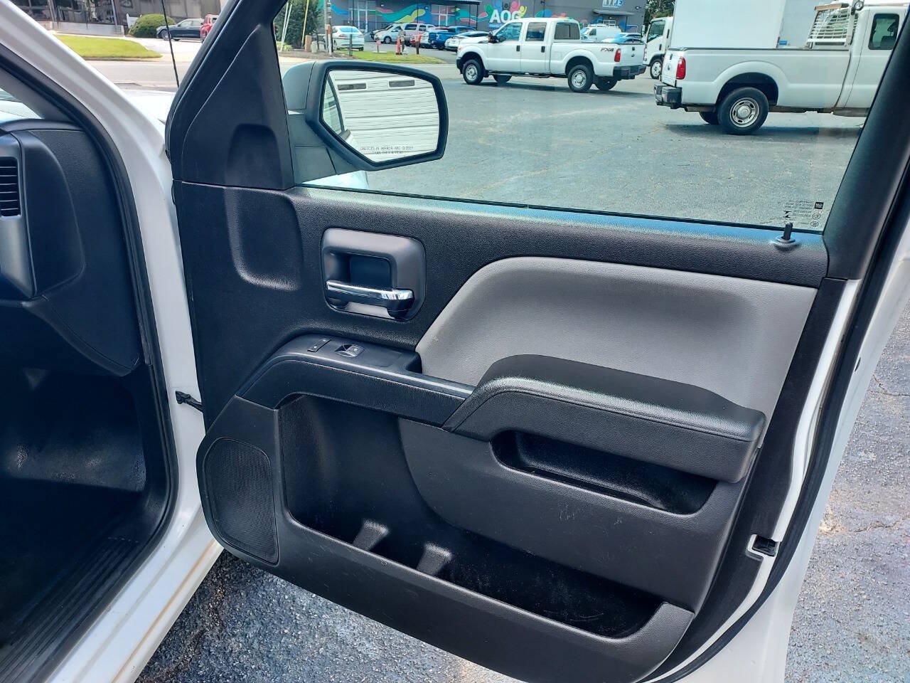 Used 2018 Chevrolet Silverado 1500 W/T AWD/4WD image 19