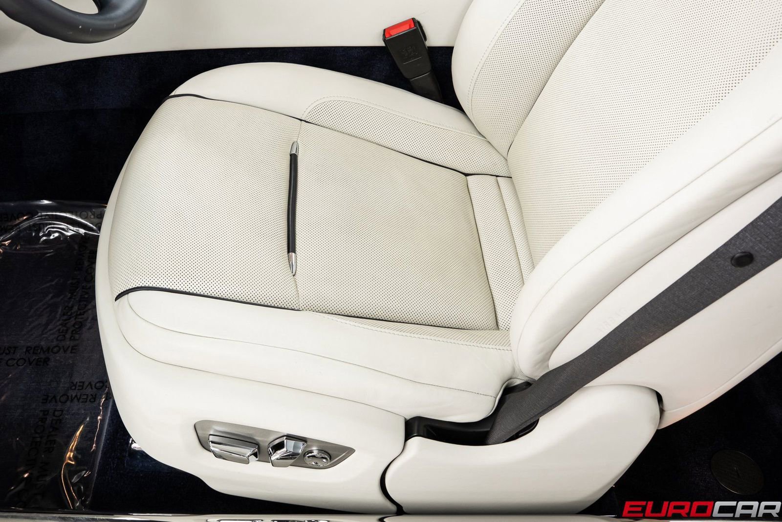 Used 2016 Rolls-Royce Dawn image 40