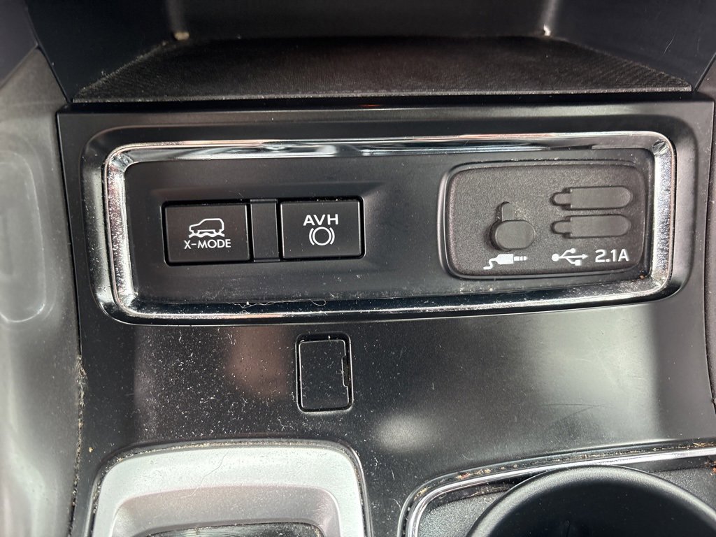 Used 2022 Subaru Ascent Limited w/ Technology Package image 34