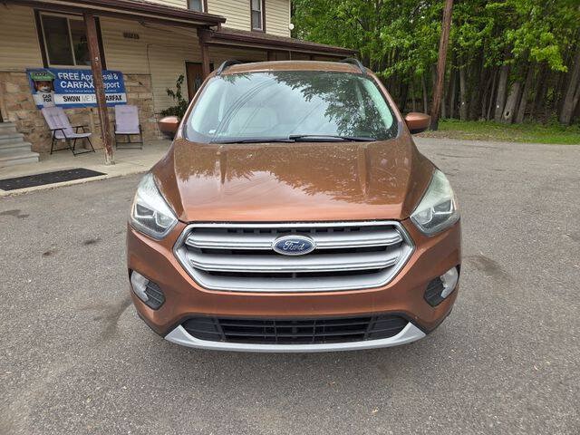 Used 2017 Ford Escape SE w/ SE Leather Comfort Package AWD/4WD image 10
