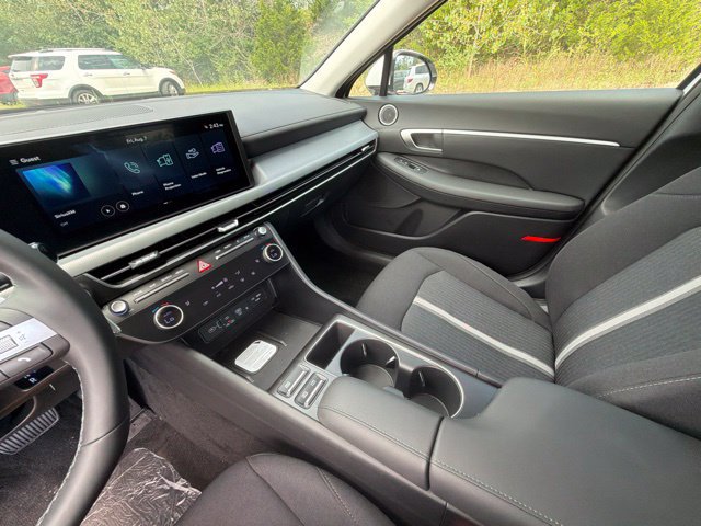 New 2026 Hyundai Sonata SEL FWD image 25