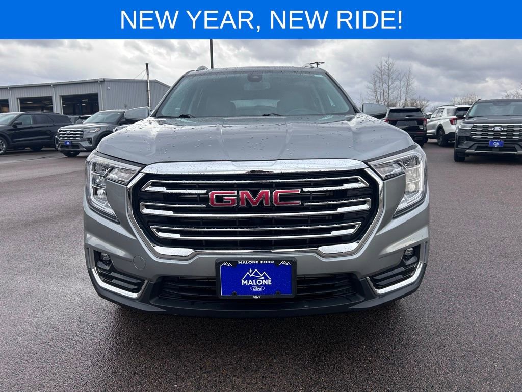 Used 2024 GMC Terrain SLT image 9
