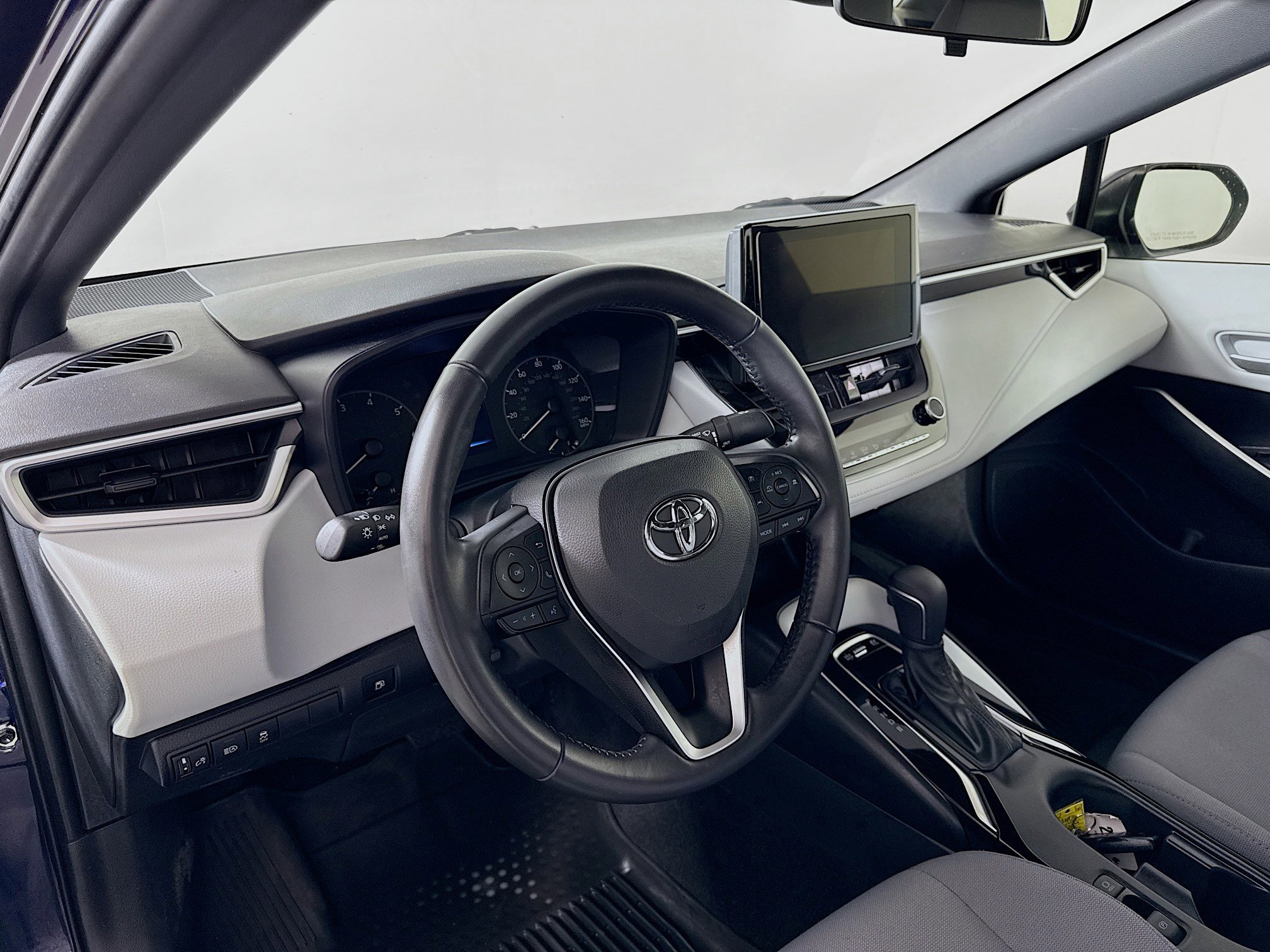 Certified 2024 Toyota Corolla SE image 9