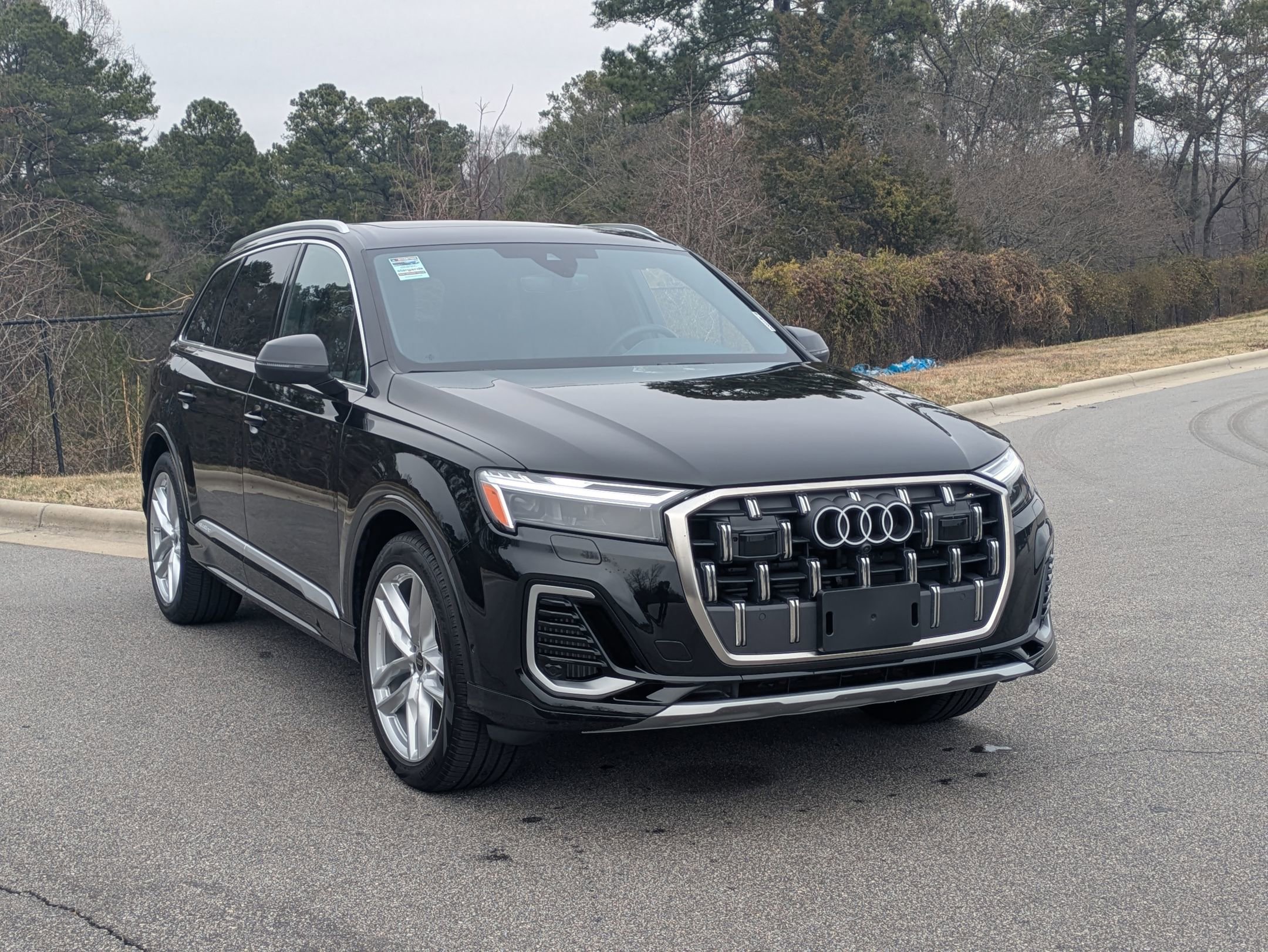 Used 2025 Audi Q7 3.0T Premium Plus image 3