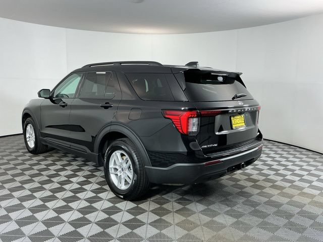 Used 2026 Ford Explorer Active AWD/4WD image 7