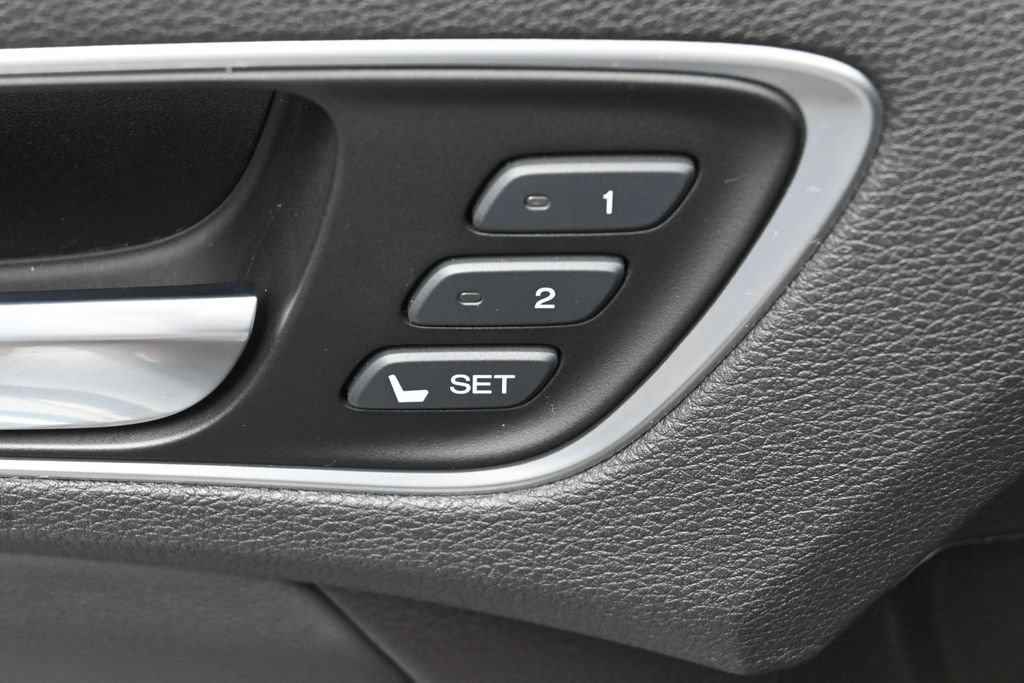 Used 2019 Acura TLX FWD image 15