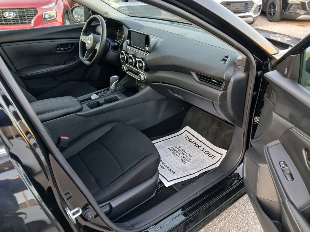 Used 2024 Nissan Sentra S w/ Lighting Package FWD image 10