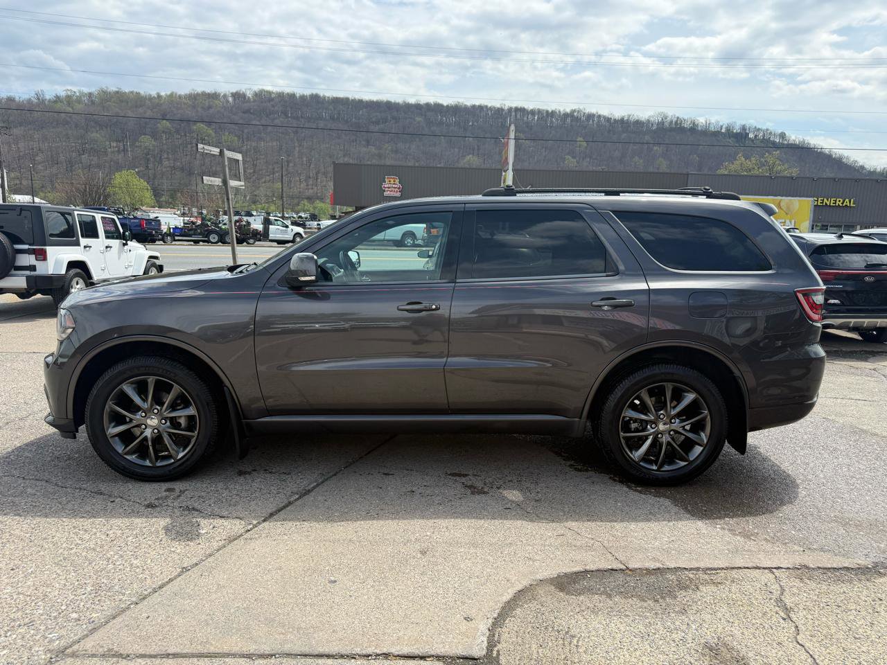 Used 2015 Dodge Durango Limited w/ Premium Group image 4
