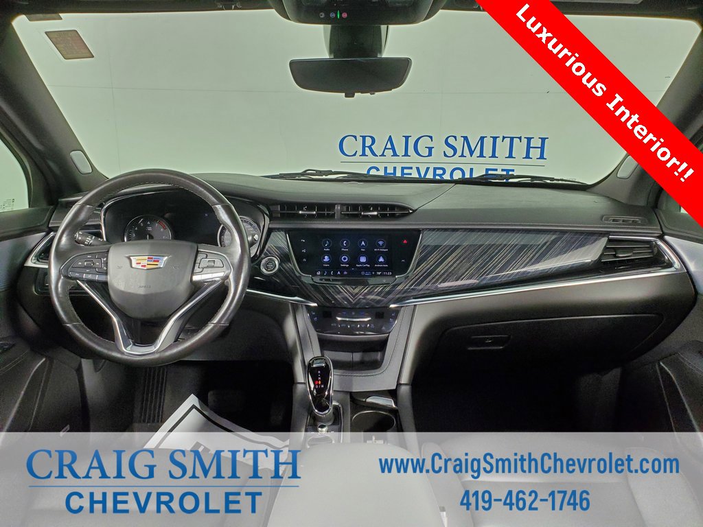 Used 2023 Cadillac XT6 Premium Luxury image 3