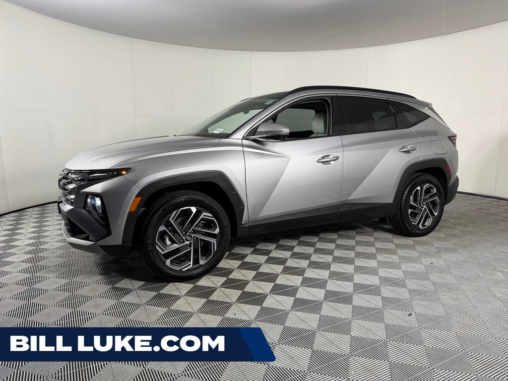 Used 2025 Hyundai Tucson Limited AWD/4WD image 1