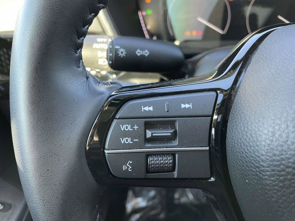 Used 2026 Honda CR-V EX-L image 32