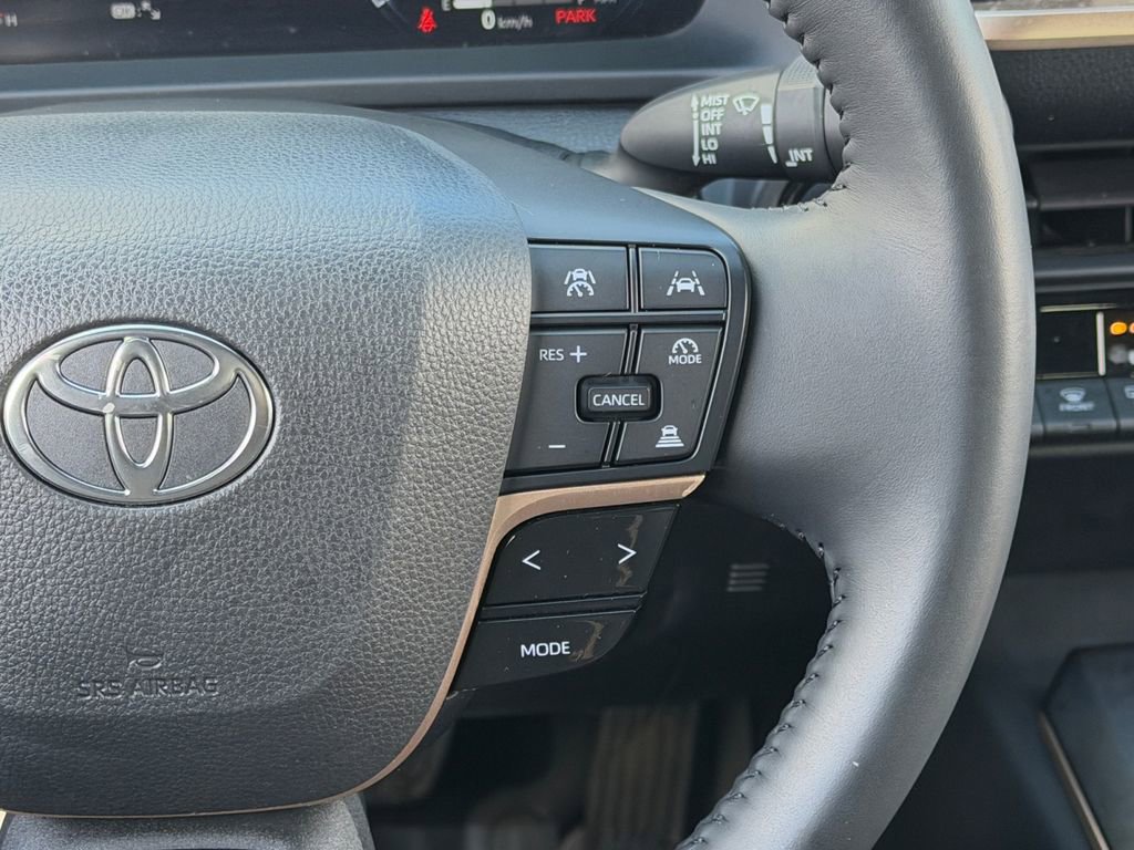 Used 2023 Toyota Crown XLE image 18