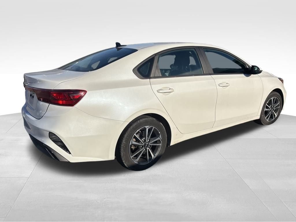 Certified 2023 Kia Forte LXS w/ LXS Technology Package image 15