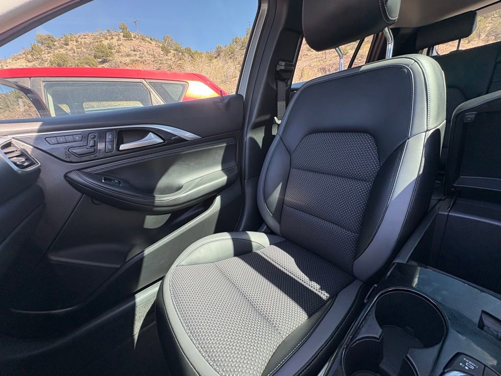 Used 2019 INFINITI QX30 Premium w/ Navigation Package image 22