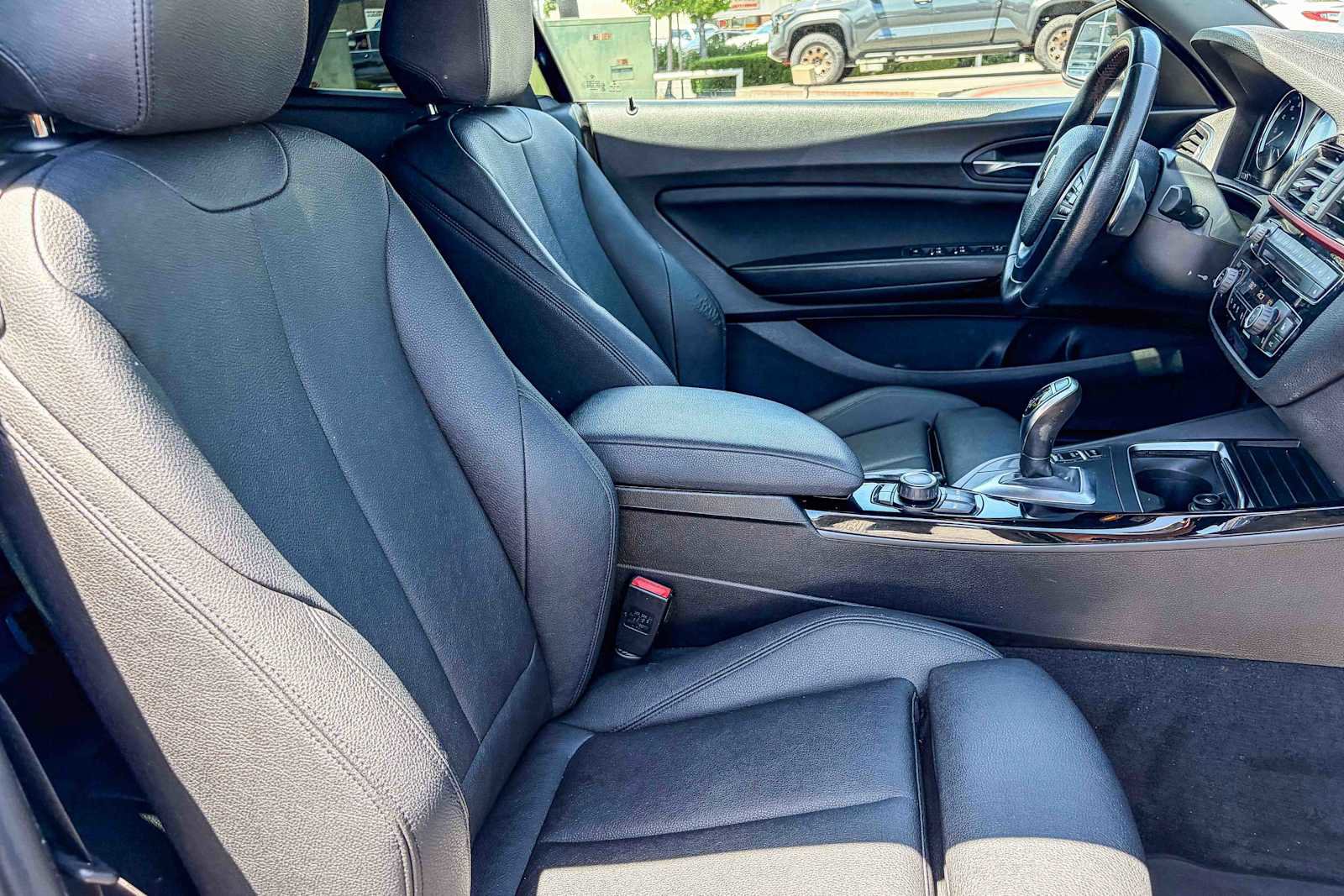 Used 2018 BMW 230i Convertible RWD image 15