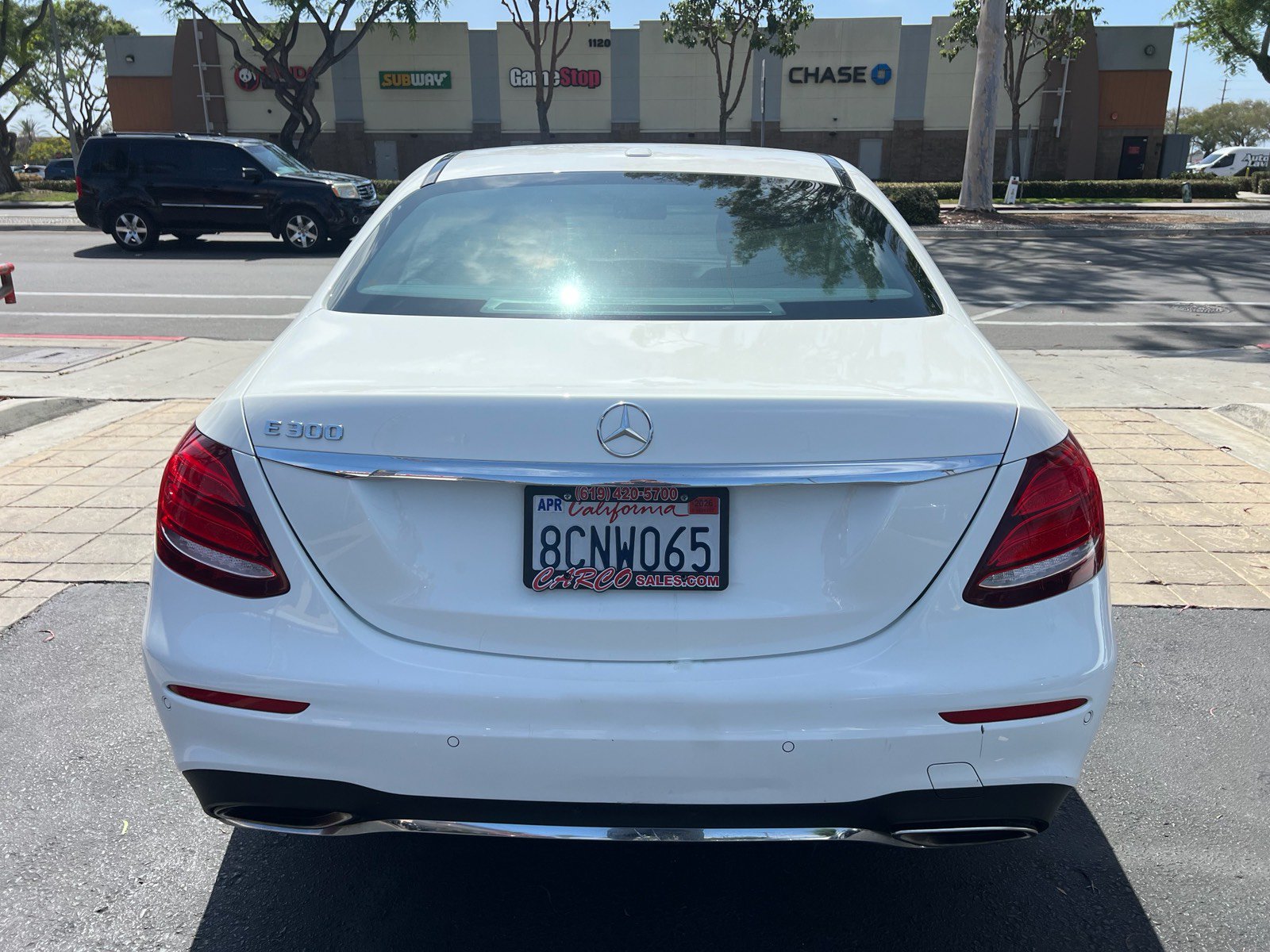 Used 2018 Mercedes-Benz E 300 w/ Premium 2 Package (Q02) image 7