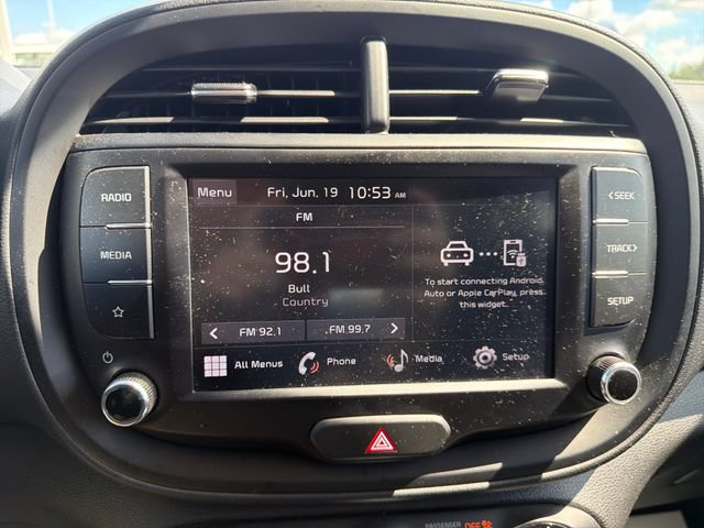 Used 2025 Kia Soul LX w/ LX Technology Package FWD image 19