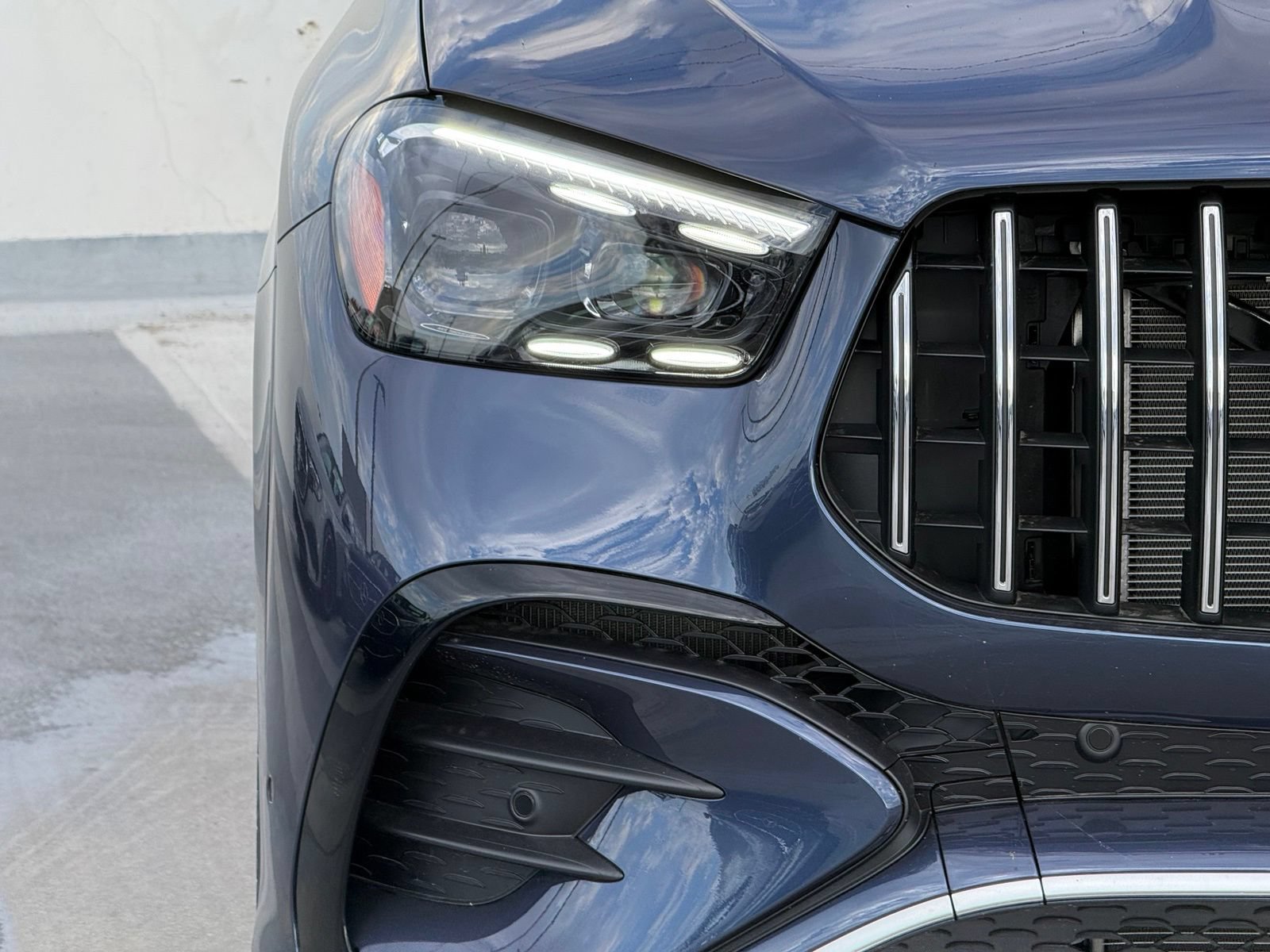 New 2026 Mercedes-Benz GLE 53 AMG 4MATIC Coupe image 5