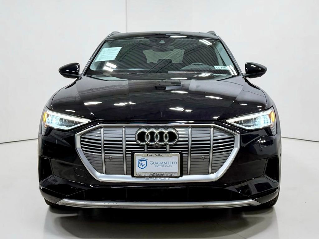 Used 2019 Audi e-tron Prestige w/ Prestige Package AWD/4WD image 8