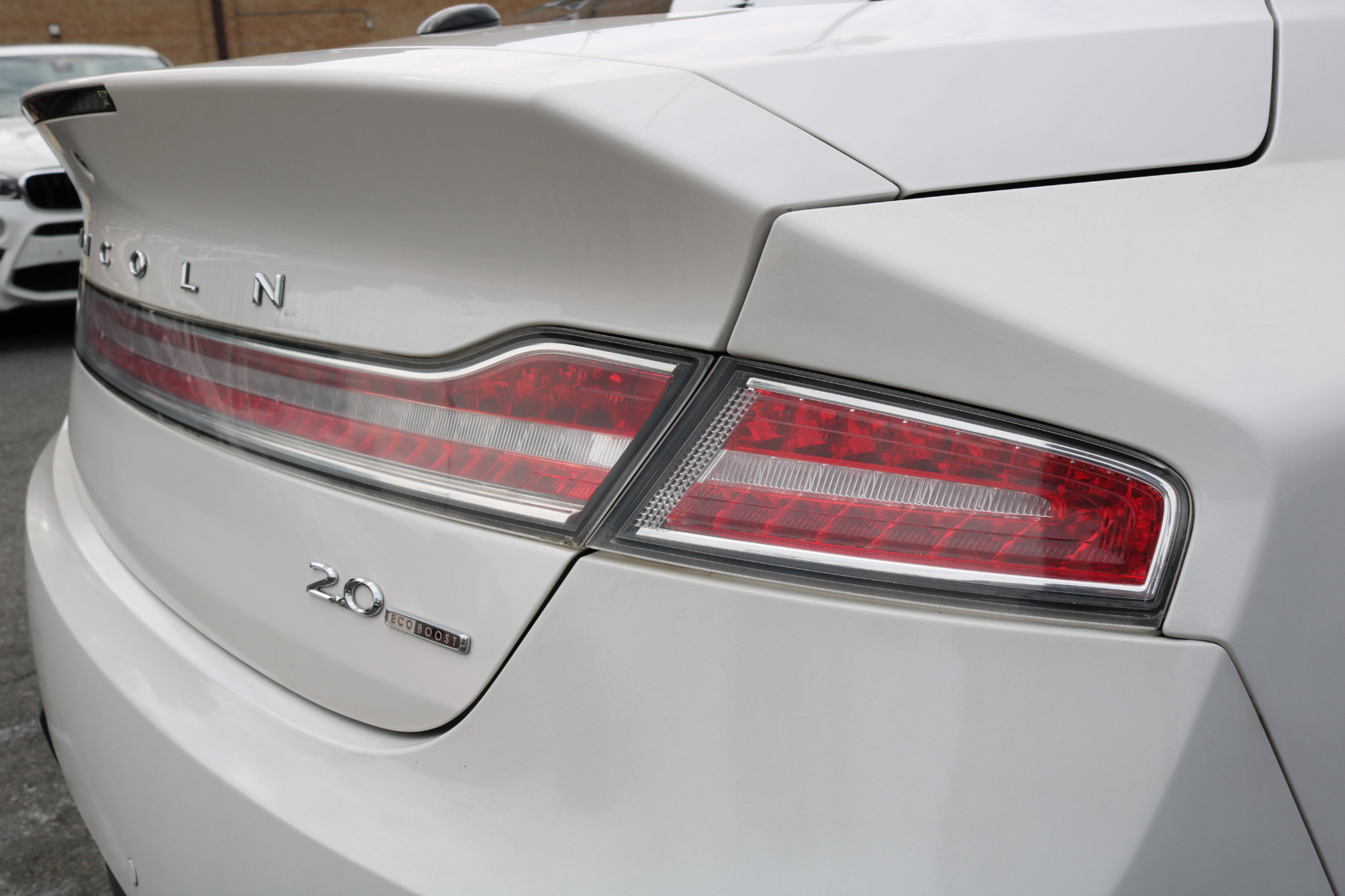 Used 2016 Lincoln MKZ image 10