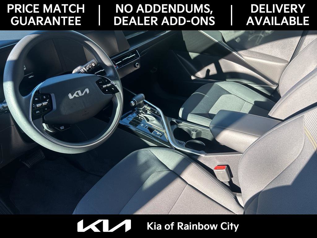 Used 2025 Kia Niro LX image 34