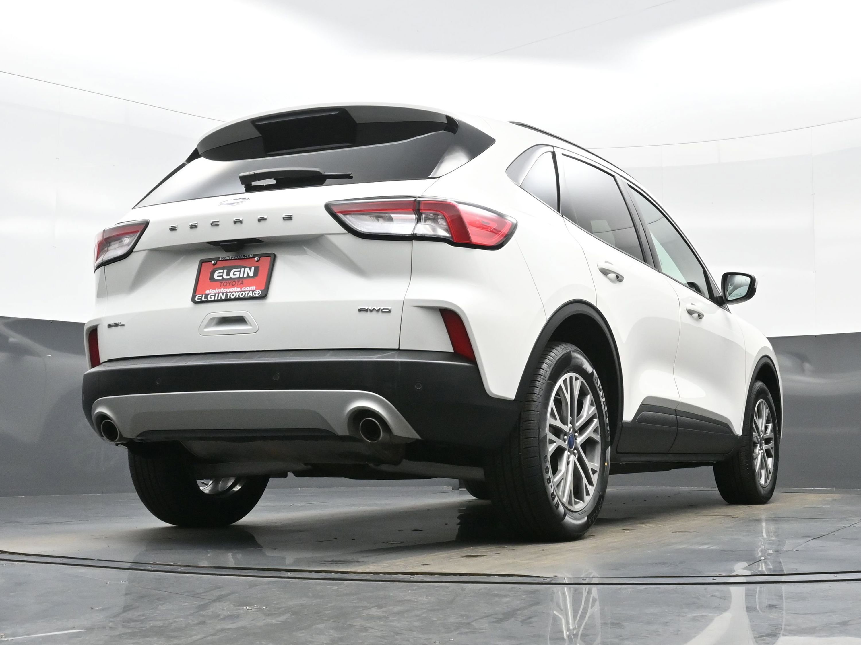 Used 2022 Ford Escape SEL image 32