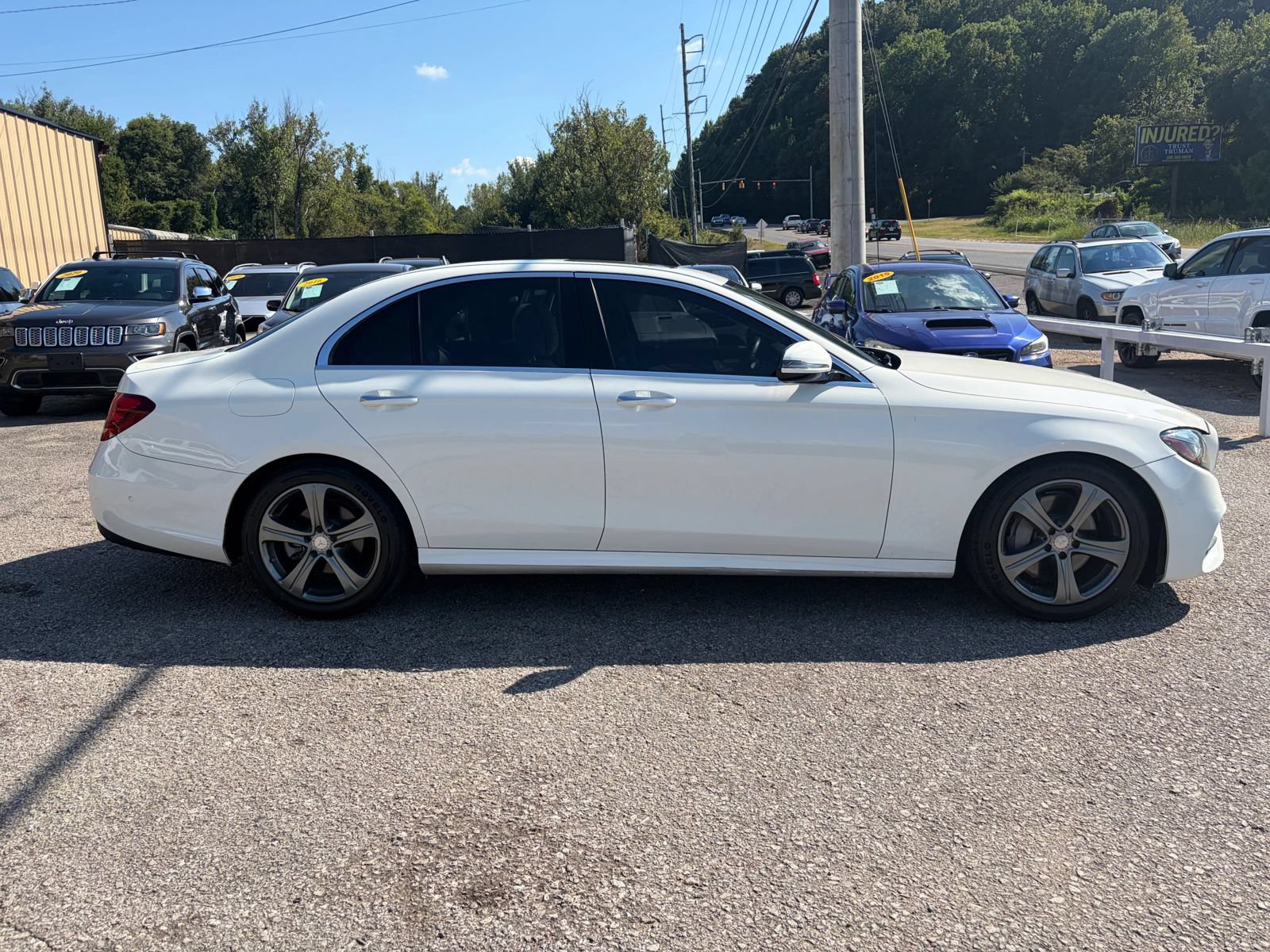 Used 2017 Mercedes-Benz E 300 image 4