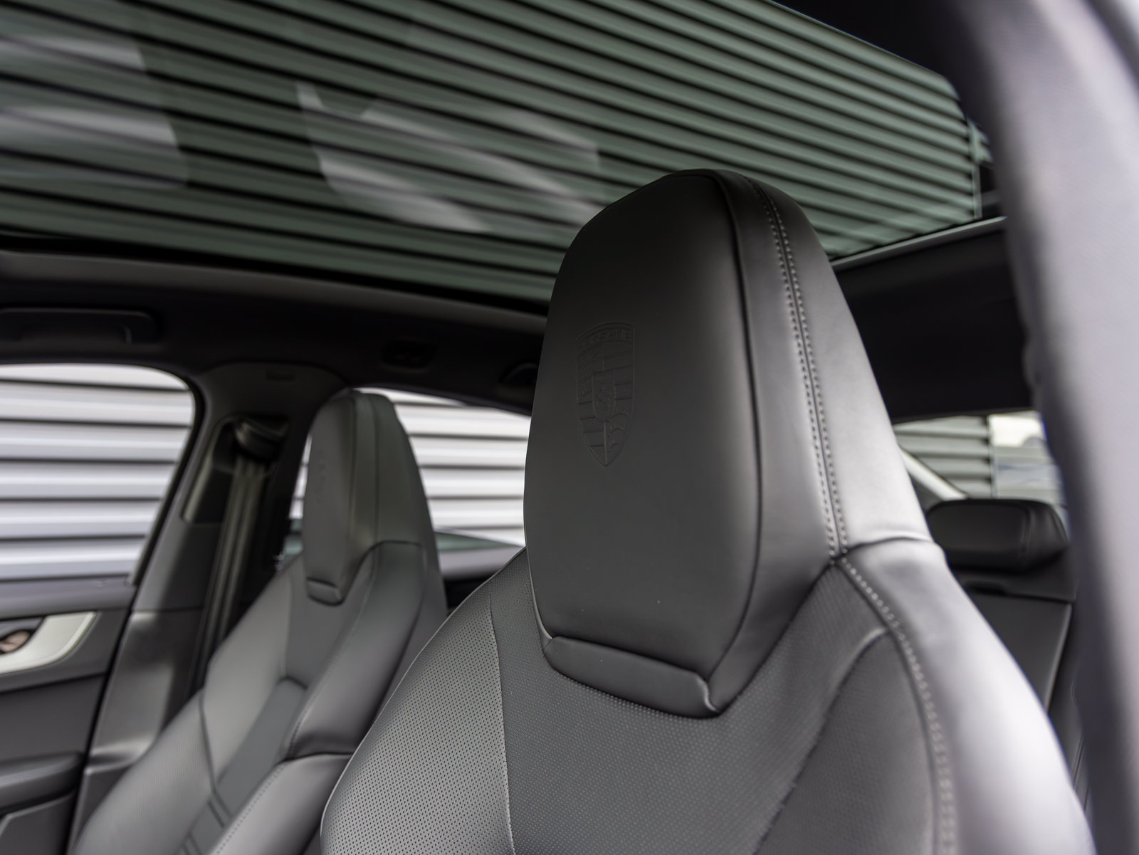 New 2026 Porsche Cayenne Coupe AWD/4WD image 24