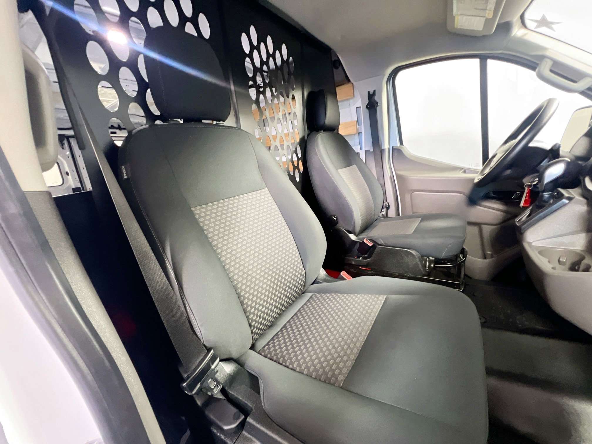 Used 2025 Ford Transit 250 Low Roof w/ Exterior Upgrade Package RWD image 30