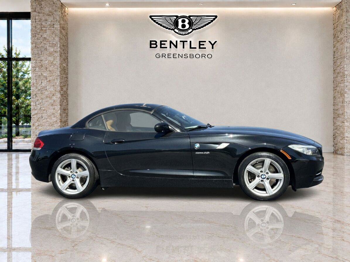 Used 2011 BMW Z4 sDrive30i RWD image 6
