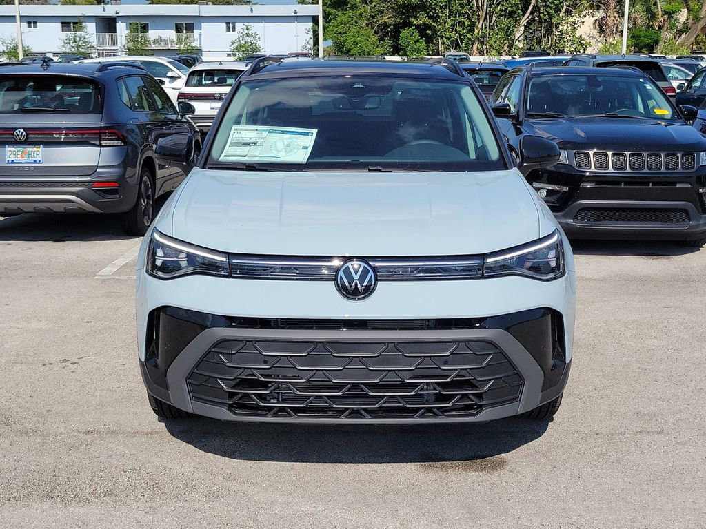 New 2026 Volkswagen Taos SE FWD image 2