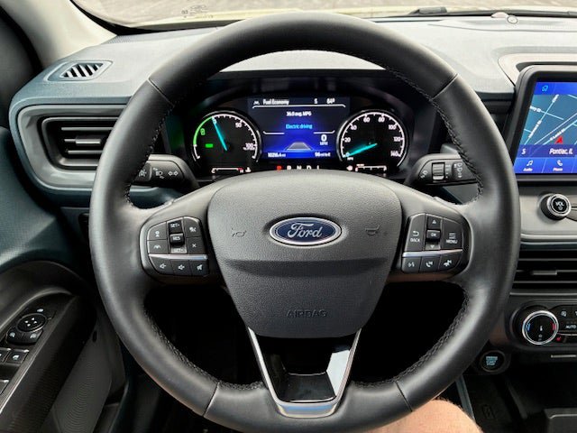 Used 2024 Ford Maverick Lariat w/ Black Appearance Package FWD image 17