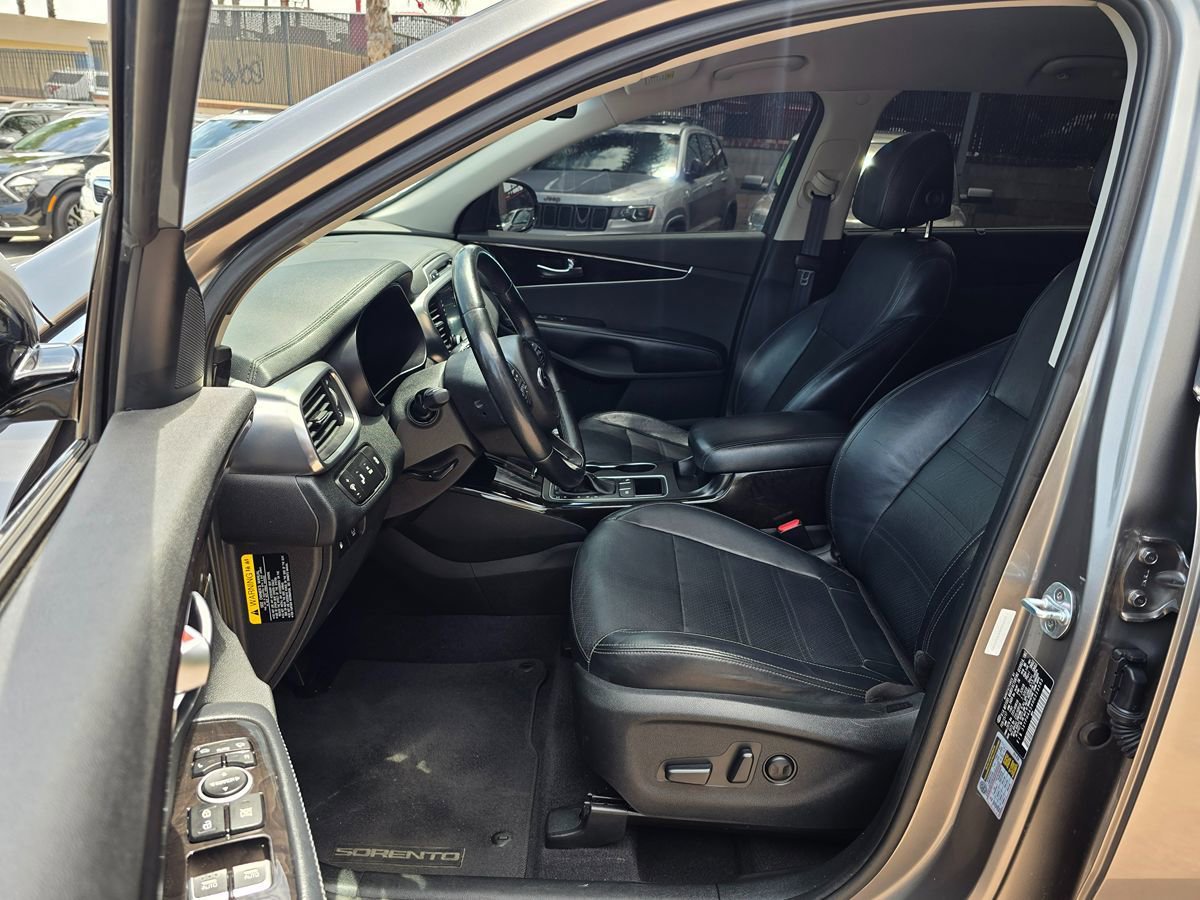 Used 2017 Kia Sorento EX w/ EX V6 Premium Package FWD image 20