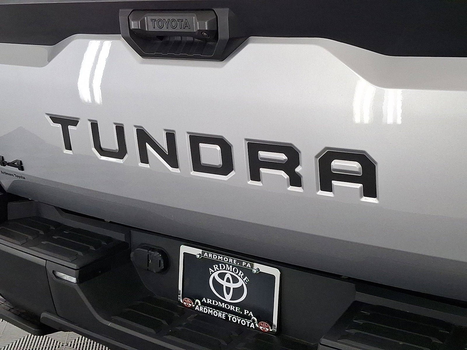 Used 2025 Toyota Tundra SR w/ SR Tow Package AWD/4WD image 23
