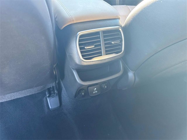 Used 2020 Hyundai Santa Fe Limited image 18