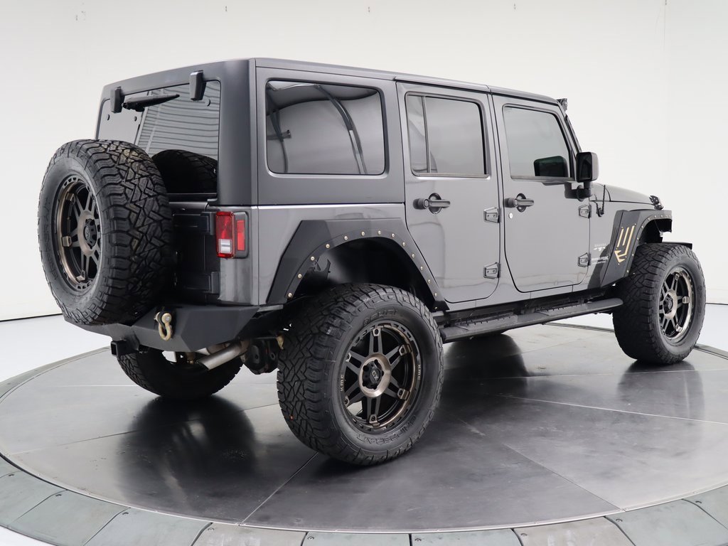 Used 2018 Jeep Wrangler Unlimited Sahara image 5