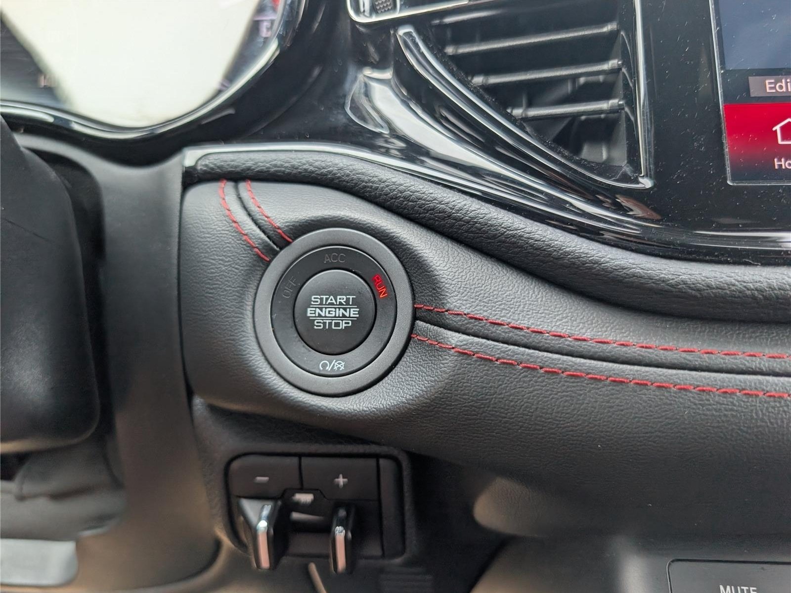 Used 2024 Dodge Durango GT AWD/4WD image 28