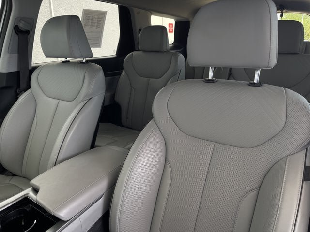 Used 2025 Hyundai Palisade SEL AWD/4WD image 14