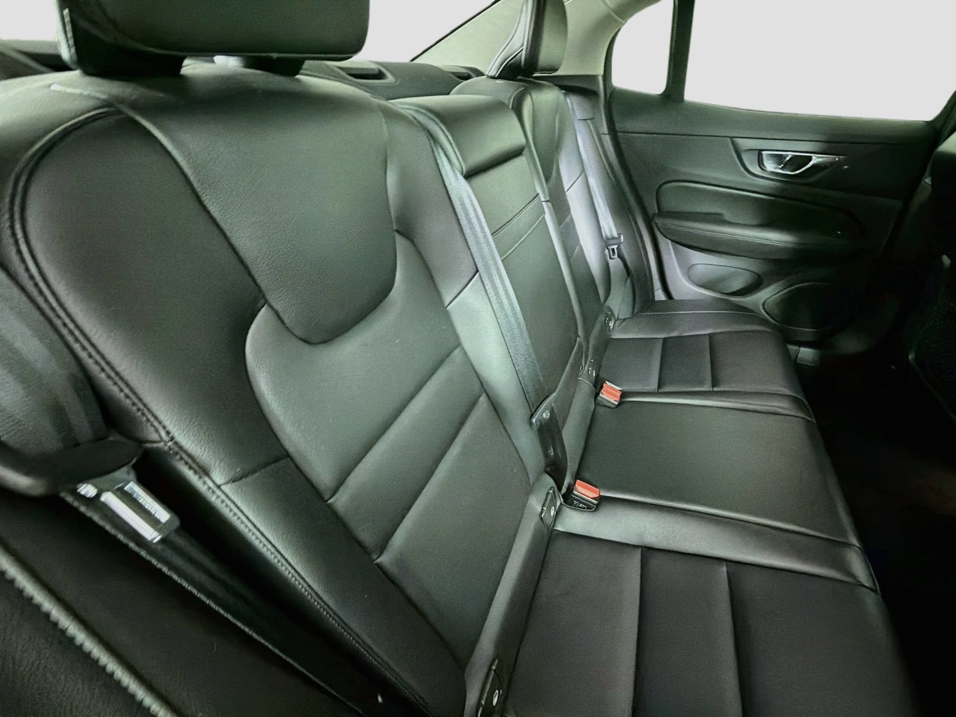 Used 2019 Volvo S60 T5 Momentum w/ Multimedia Package FWD image 29