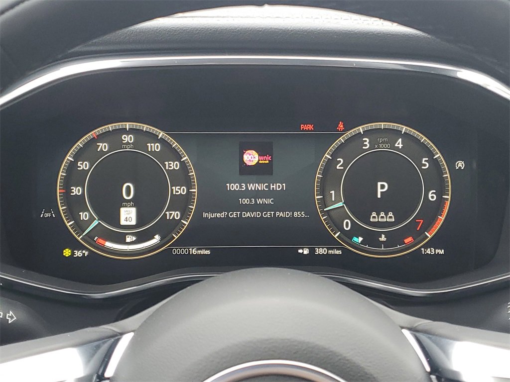 New 2025 Jaguar F-PACE R-Dynamic S image 18