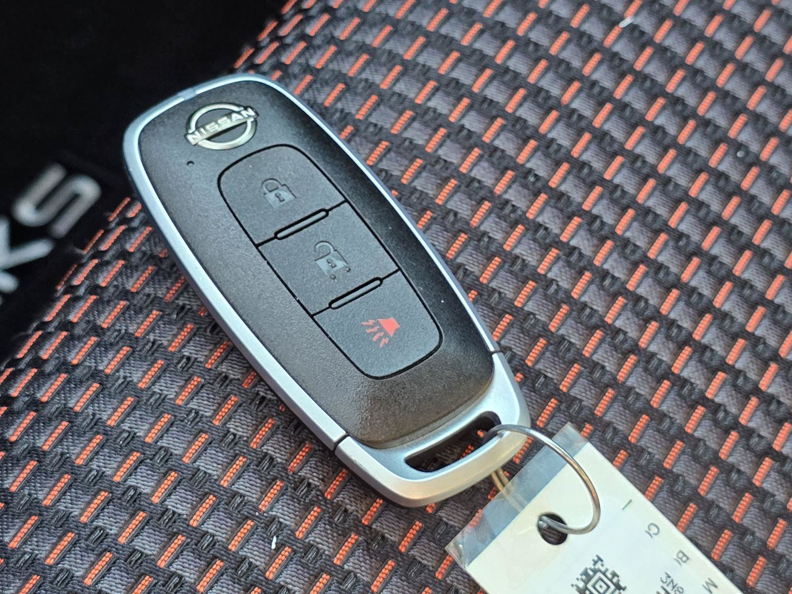 Used 2025 Nissan Kicks SR FWD image 31
