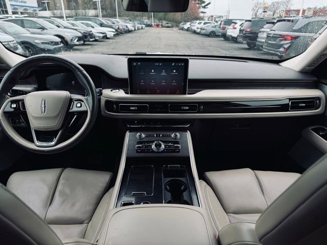 Used 2022 Lincoln Aviator Reserve w/ Equipment Group 201A image 30