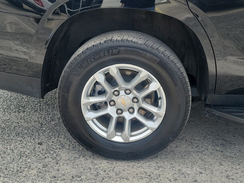 Used 2025 Chevrolet Tahoe LT RWD image 6