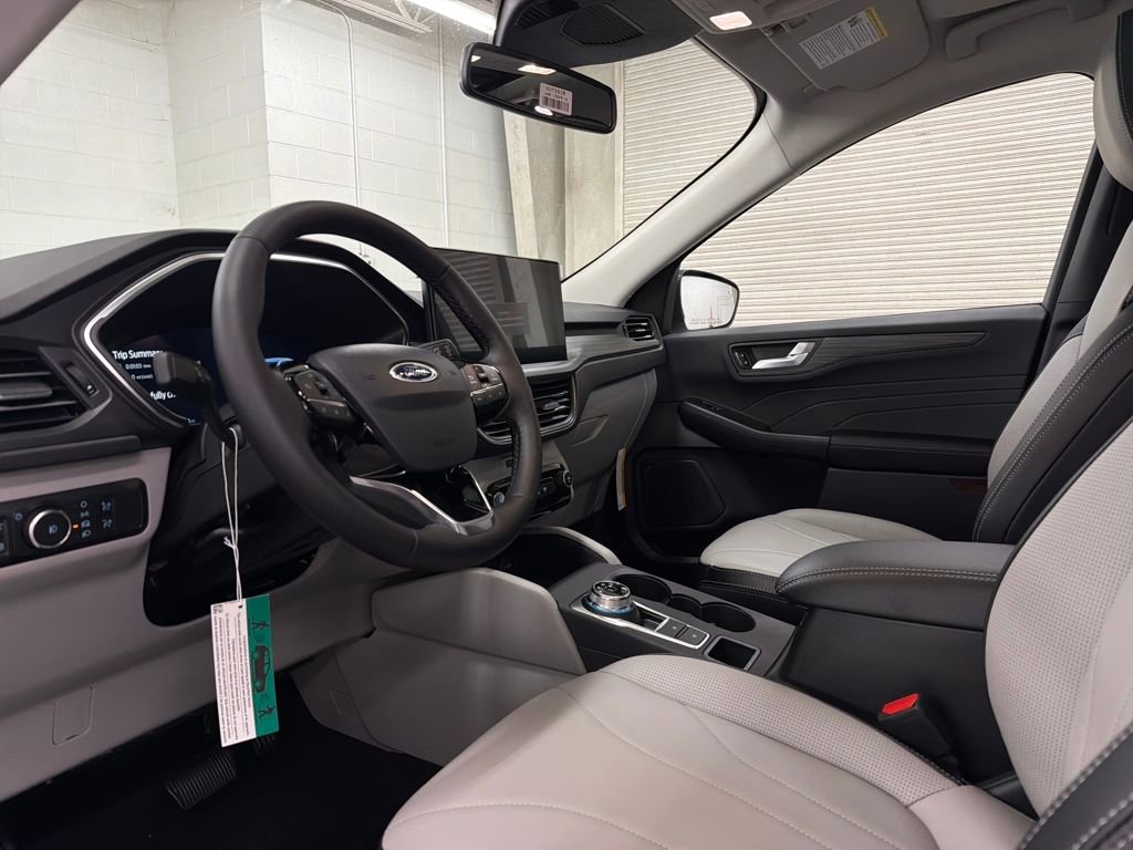 New 2026 Ford Escape SE w/ PHEV Premium Package image 5
